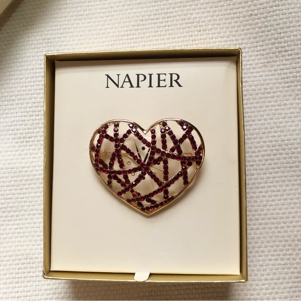 Napier Heart Accent Brooch in Deep Red and Gold NWT in gift box - Picture 2 of 5